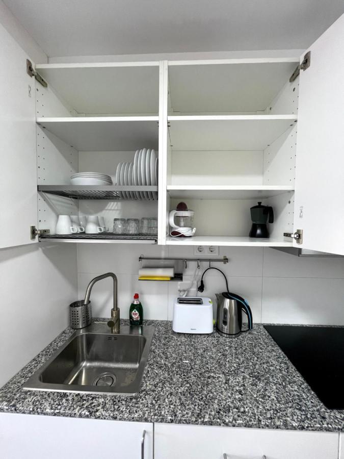 Sant Adria Beach Apartment Wi-Fi Parking Free سان أدريان دي بيزوس المظهر الخارجي الصورة