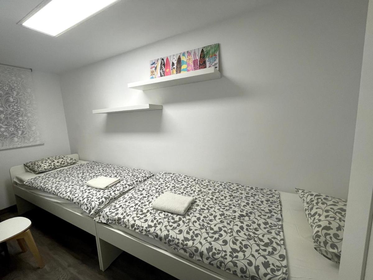 Sant Adria Beach Apartment Wi-Fi Parking Free سان أدريان دي بيزوس المظهر الخارجي الصورة